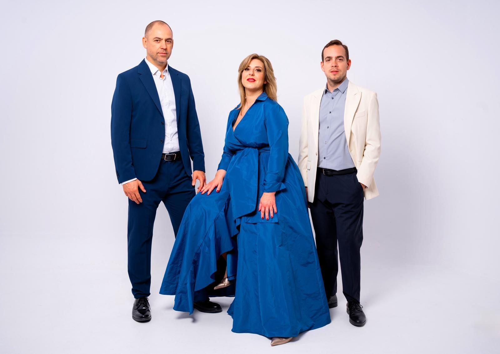 Jorge Fanjul, Paloma Chiner y Pablo García-Berlanga en una sesión de fotos reciente